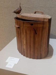 bird sculpture